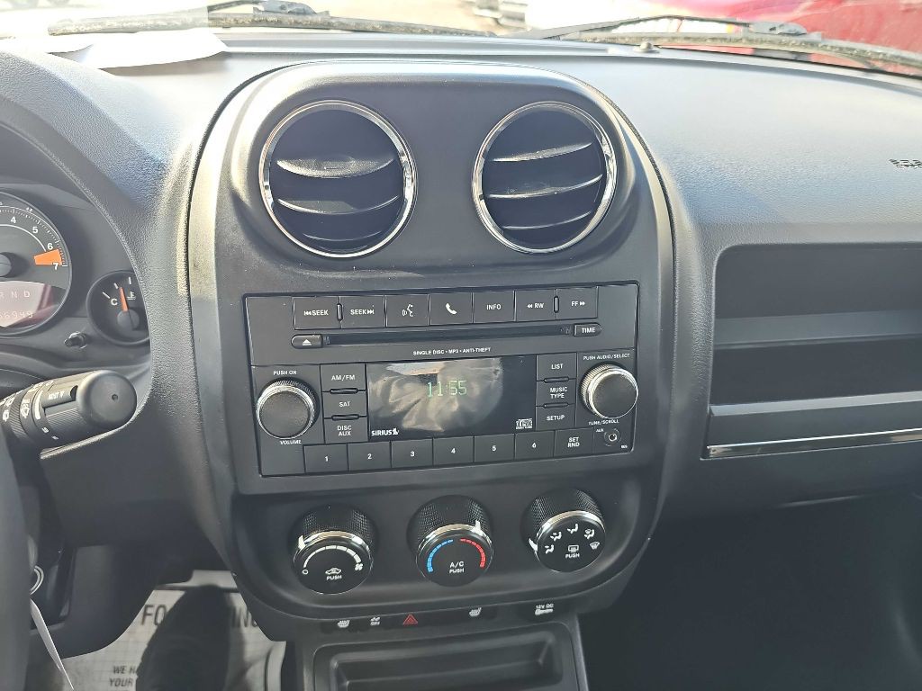 2017 Jeep Patriot Image 38