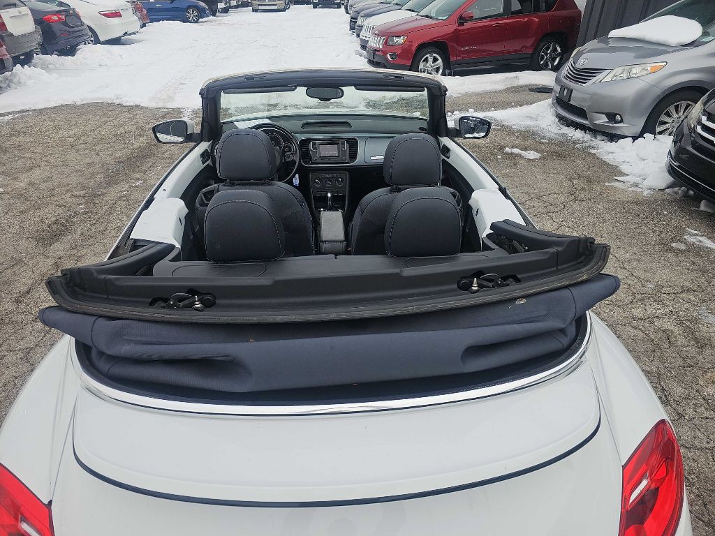 2016 Volkswagen Beetle Image 7