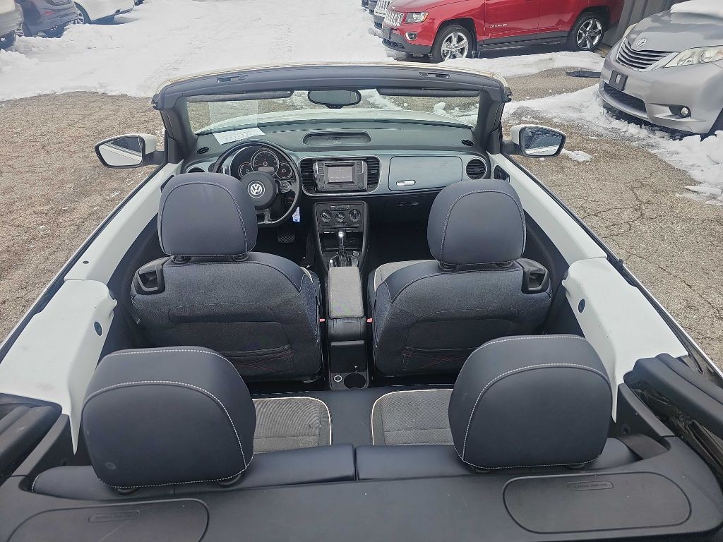 2016 Volkswagen Beetle Image 9