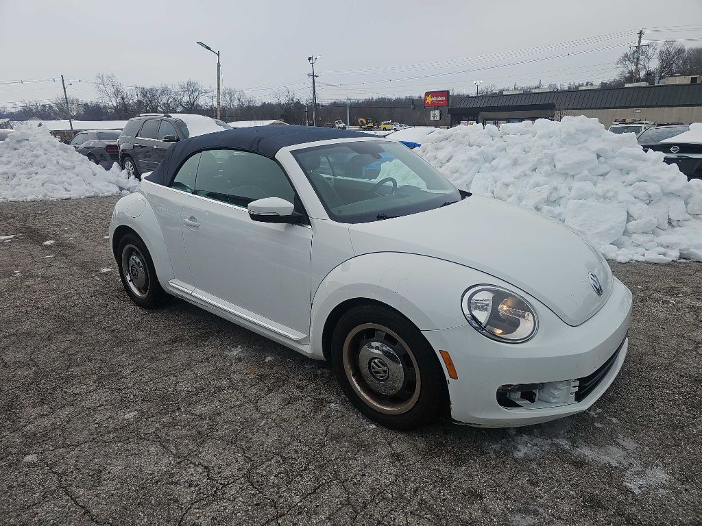 2016 Volkswagen Beetle Image 15