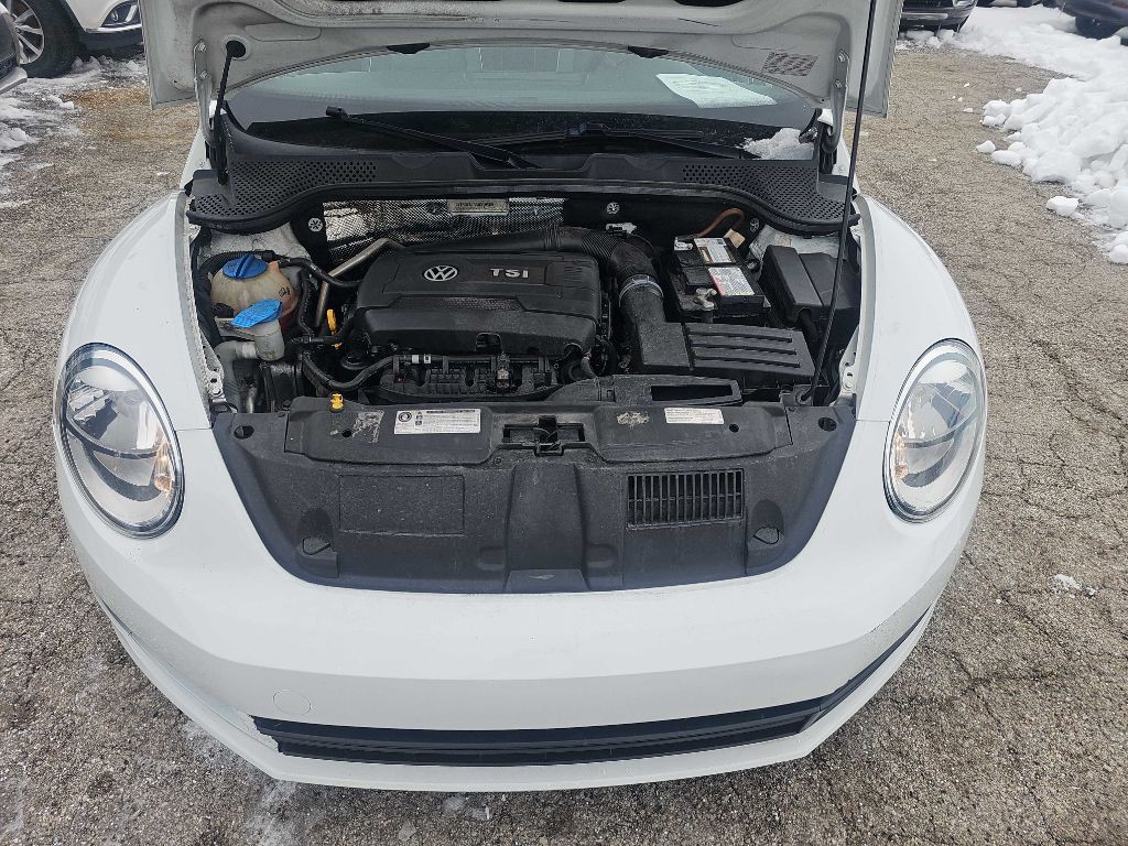 2016 Volkswagen Beetle Image 27
