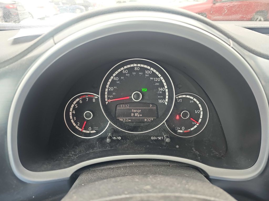 2016 Volkswagen Beetle Image 41