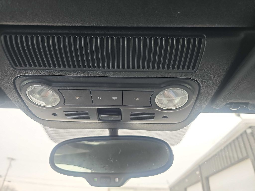 2016 Volkswagen Beetle Image 48