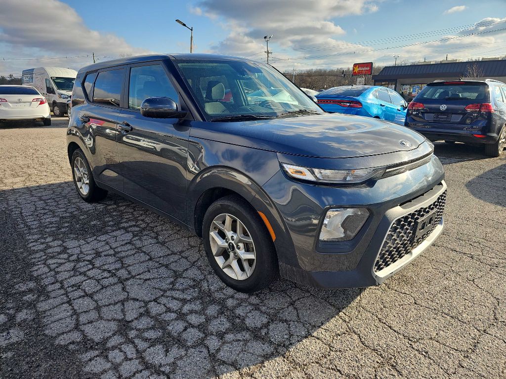 2021 Kia Soul Image 2