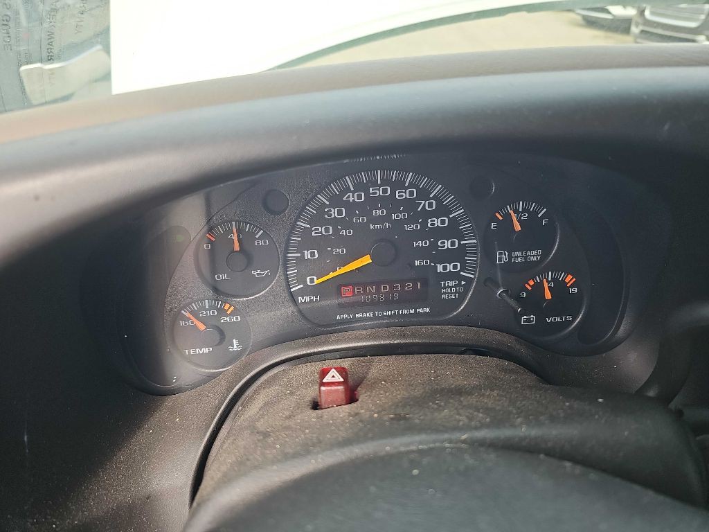2001 Chevrolet Express Image 27