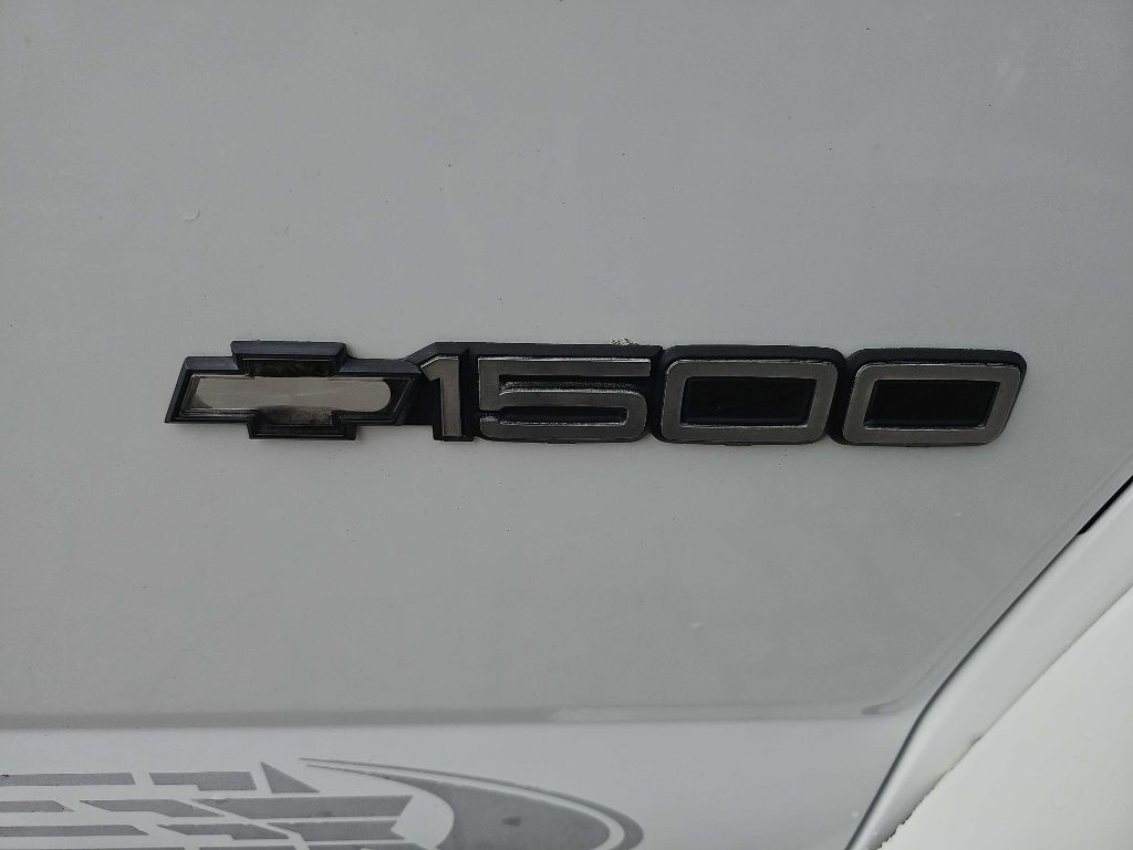 2001 Chevrolet Express Image 11