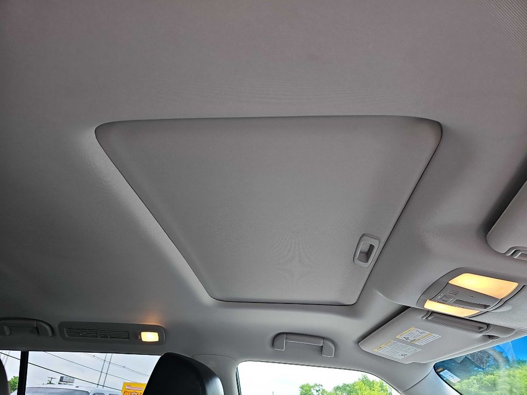 2014 INFINITI QX80 Image 19