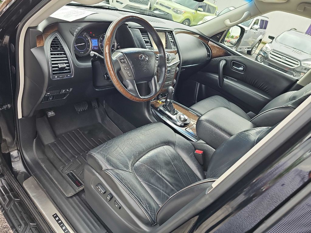 2014 INFINITI QX80 Image 31