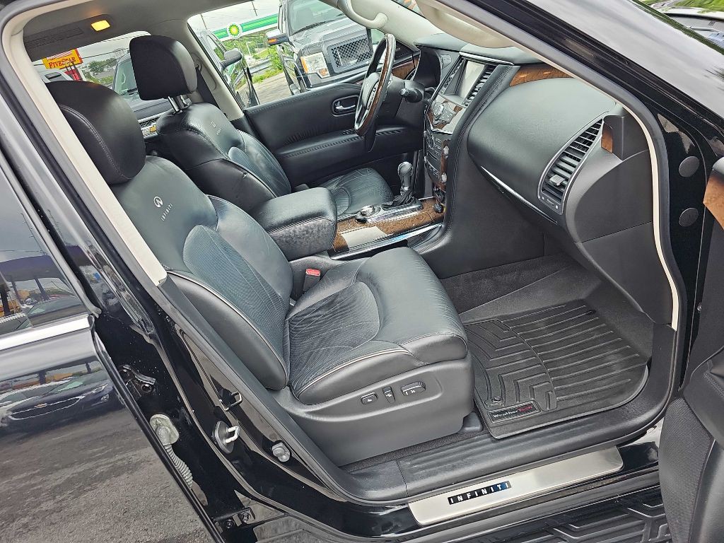 2014 INFINITI QX80 Image 33