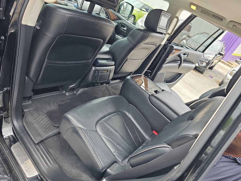 2014 INFINITI QX80 Image 39