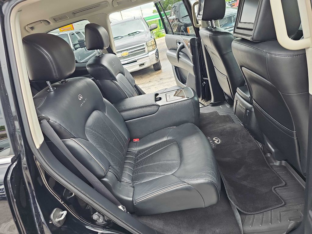 2014 INFINITI QX80 Image 40