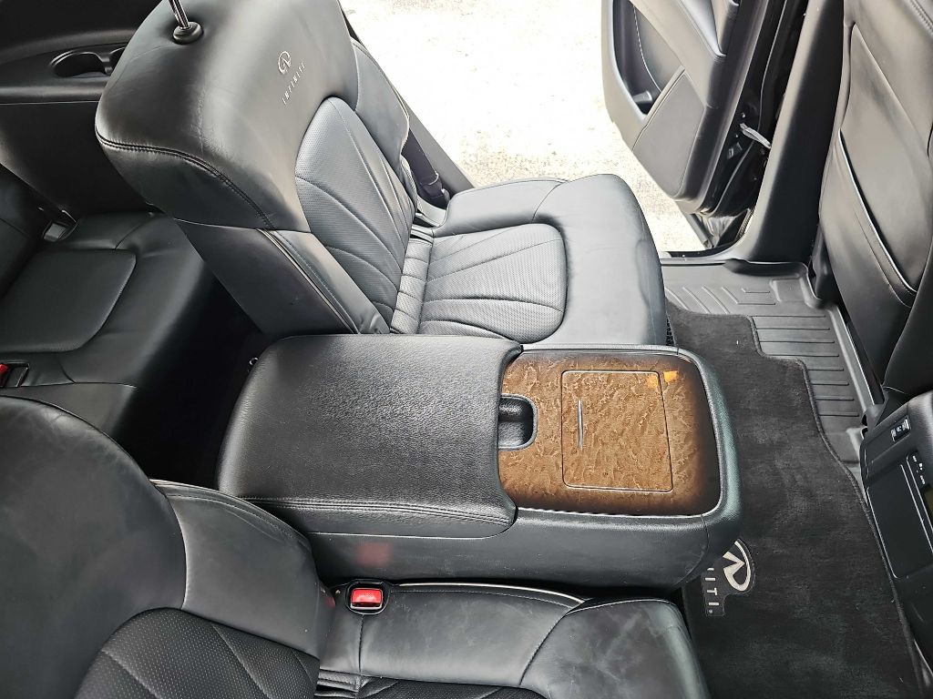 2014 INFINITI QX80 Image 43