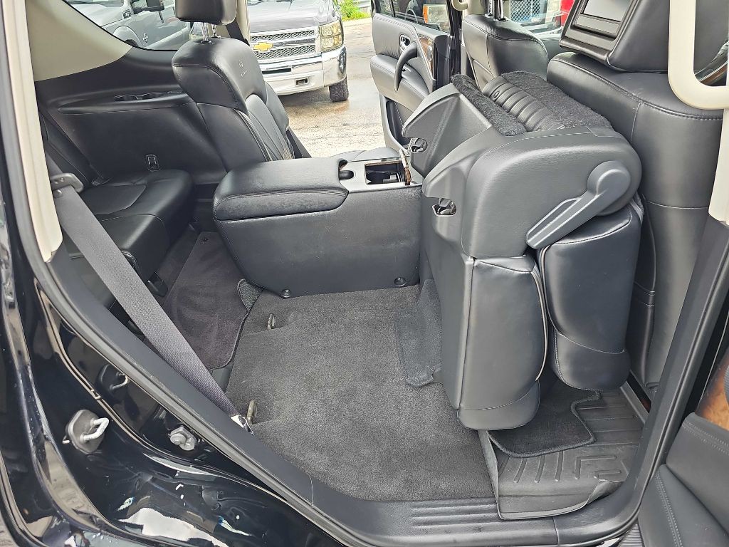2014 INFINITI QX80 Image 46