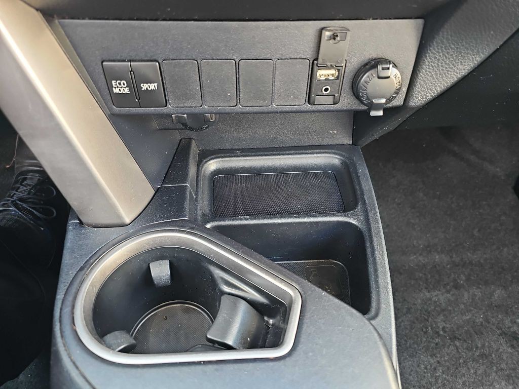 2018 Toyota Rav4 Image 29