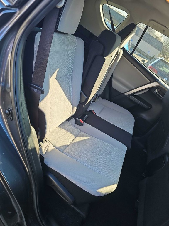 2018 Toyota Rav4 Image 45