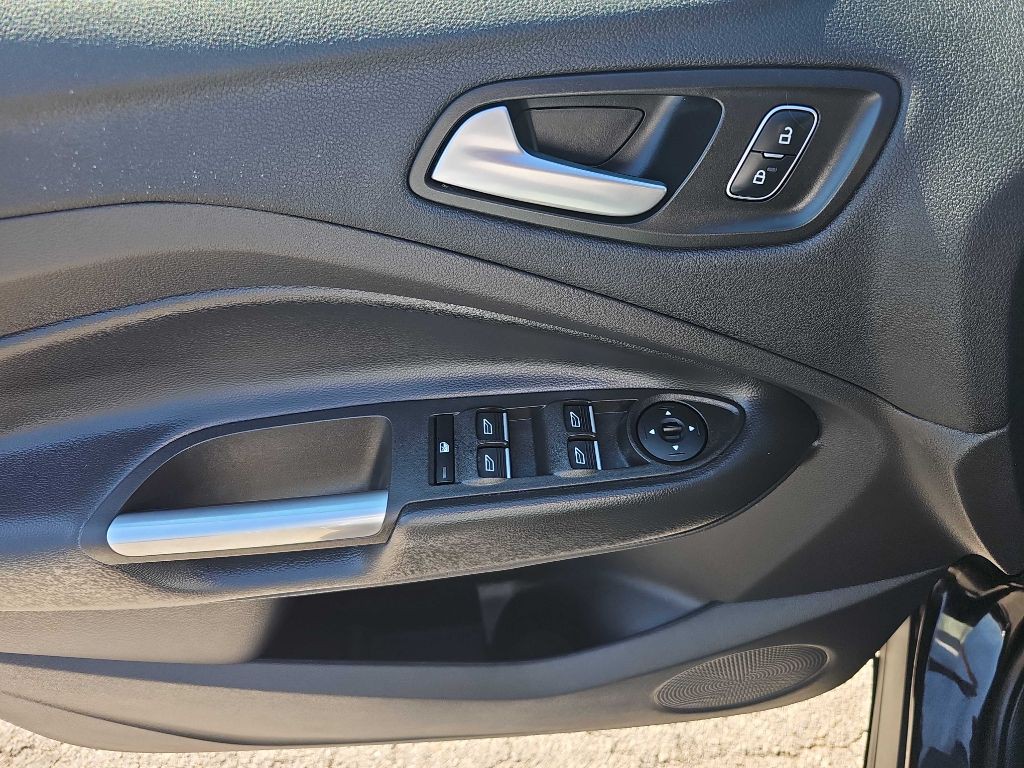 2019 Ford Escape Image 35