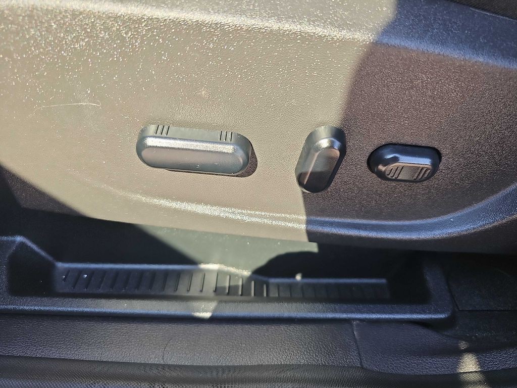 2019 Ford Escape Image 37