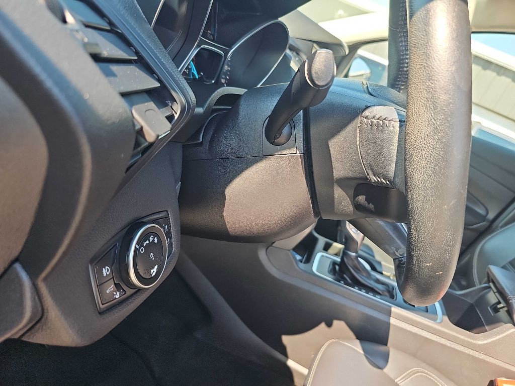 2019 Ford Escape Image 38