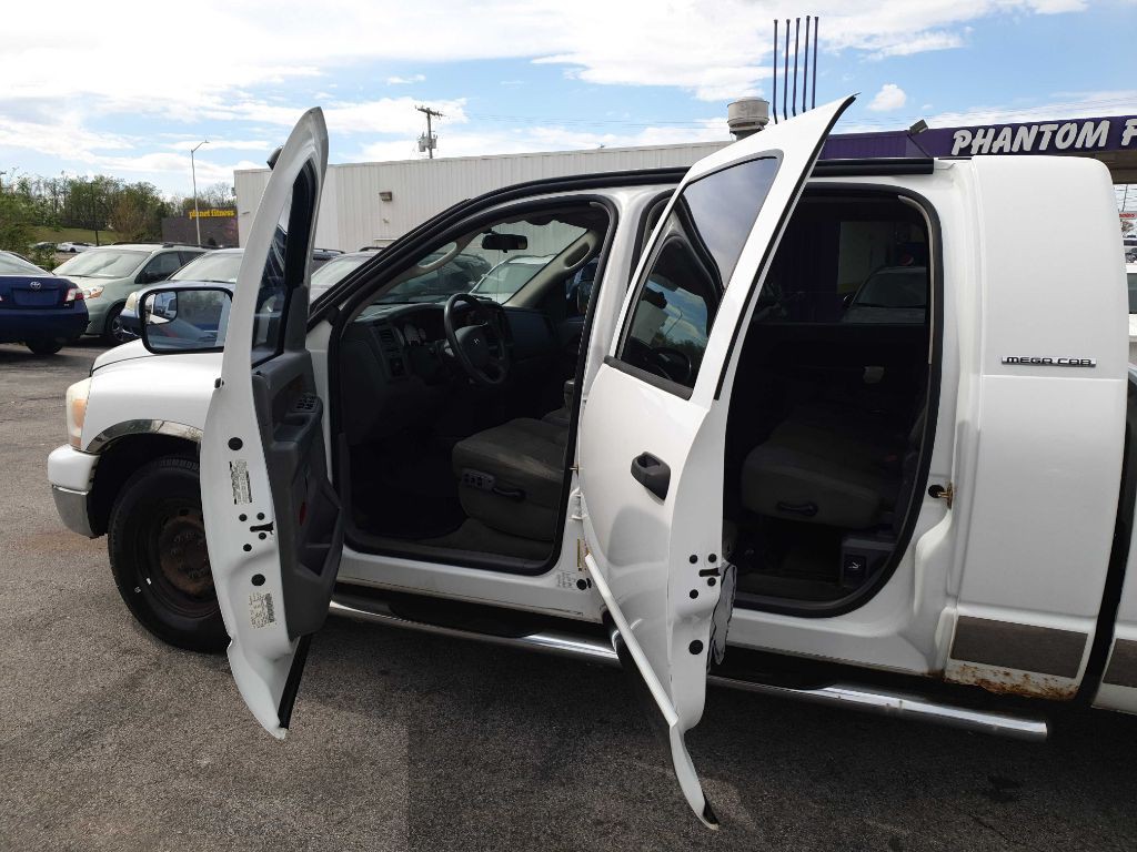 2006 Dodge Ram 2500 Image 9
