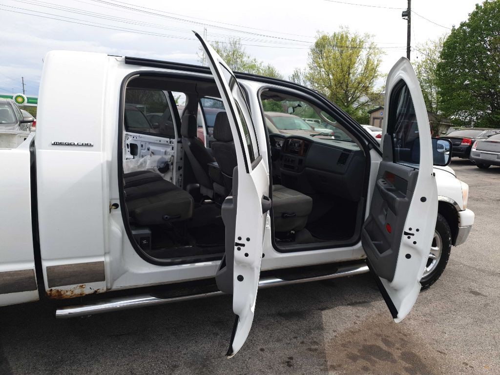 2006 Dodge Ram 2500 Image 11
