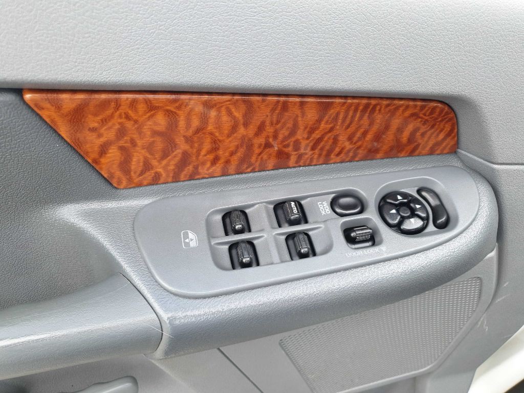 2006 Dodge Ram 2500 Image 26