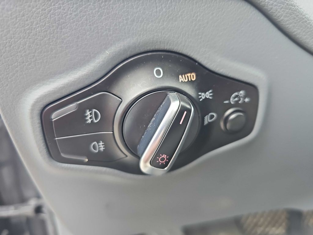 2017 Audi Q5 Image 37