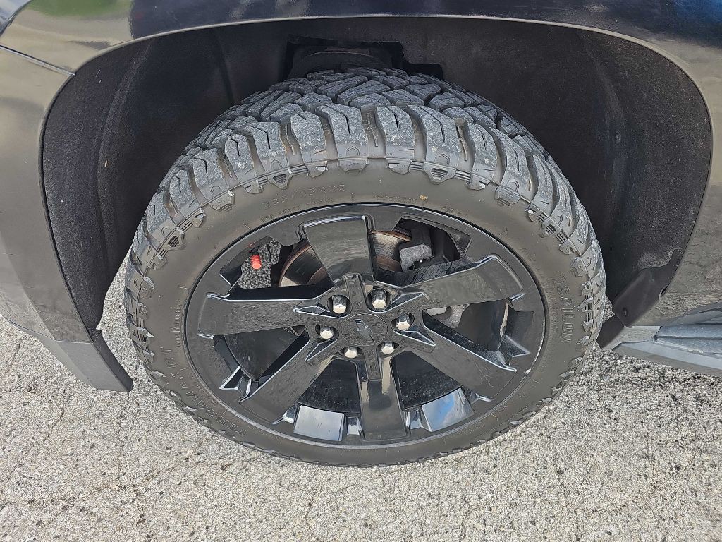 2017 Chevrolet Tahoe Image 13