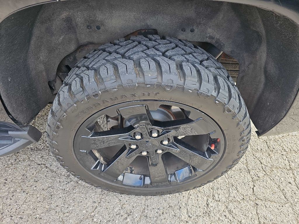 2017 Chevrolet Tahoe Image 15