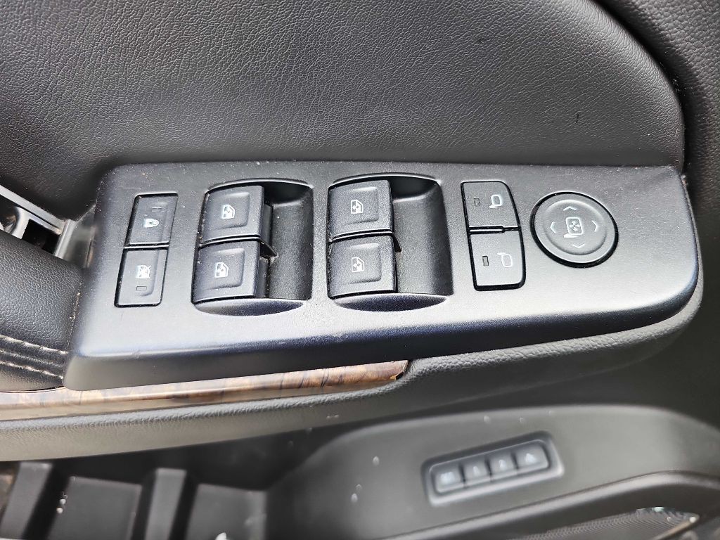 2017 Chevrolet Tahoe Image 40