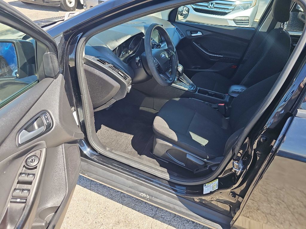 2018 Ford Focus Image 25