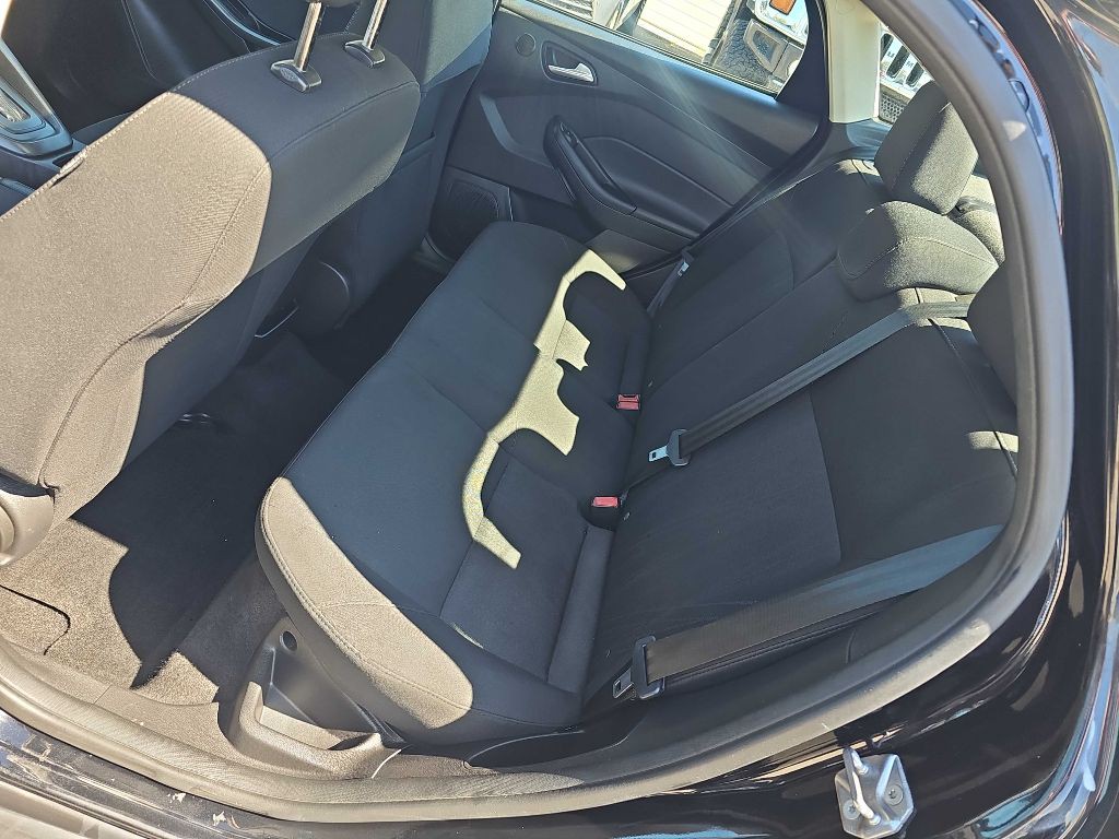 2018 Ford Focus Image 28