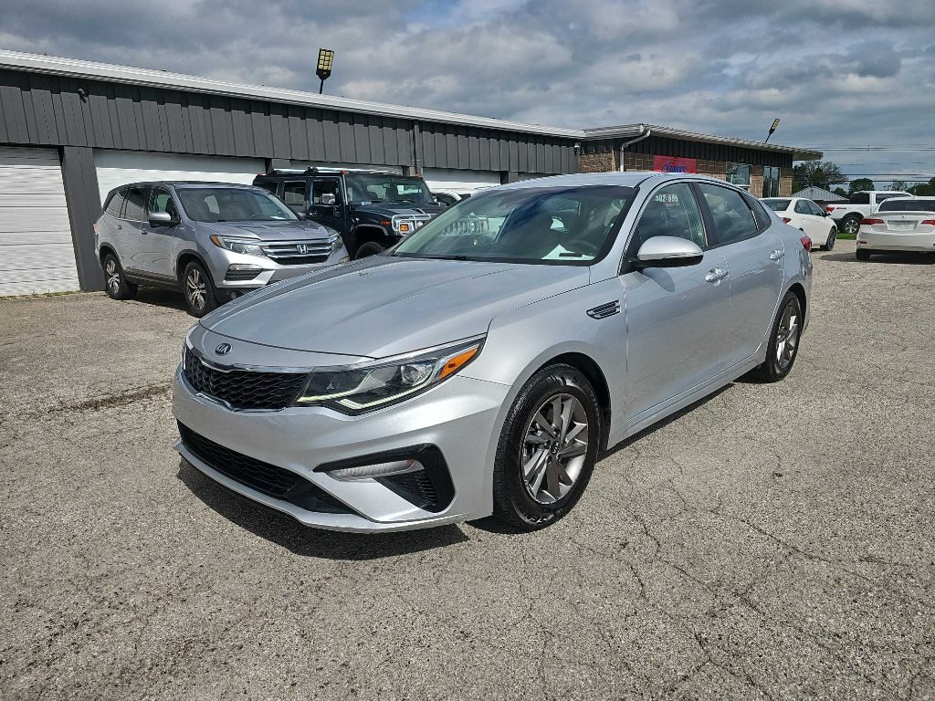2019 Kia Optima Image 1