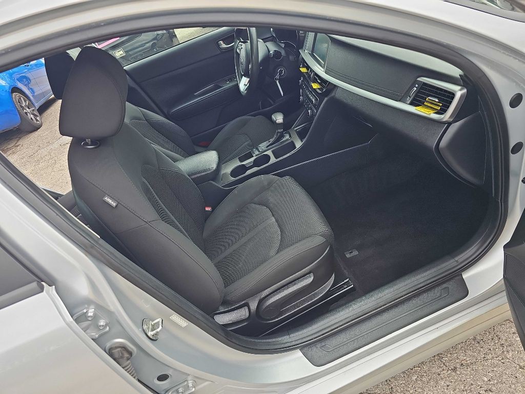 2019 Kia Optima Image 25