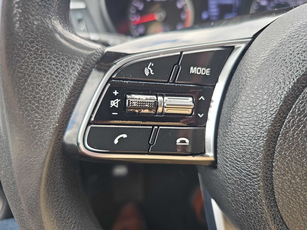 2019 Kia Optima Image 32