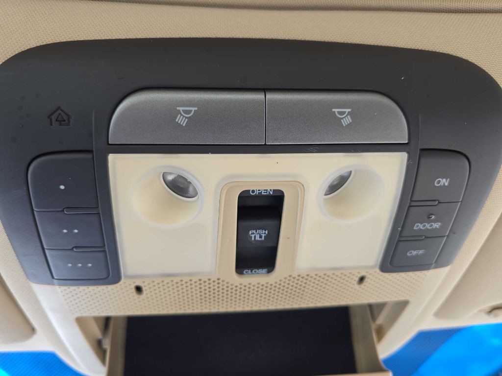 2010 Acura TL Image 73
