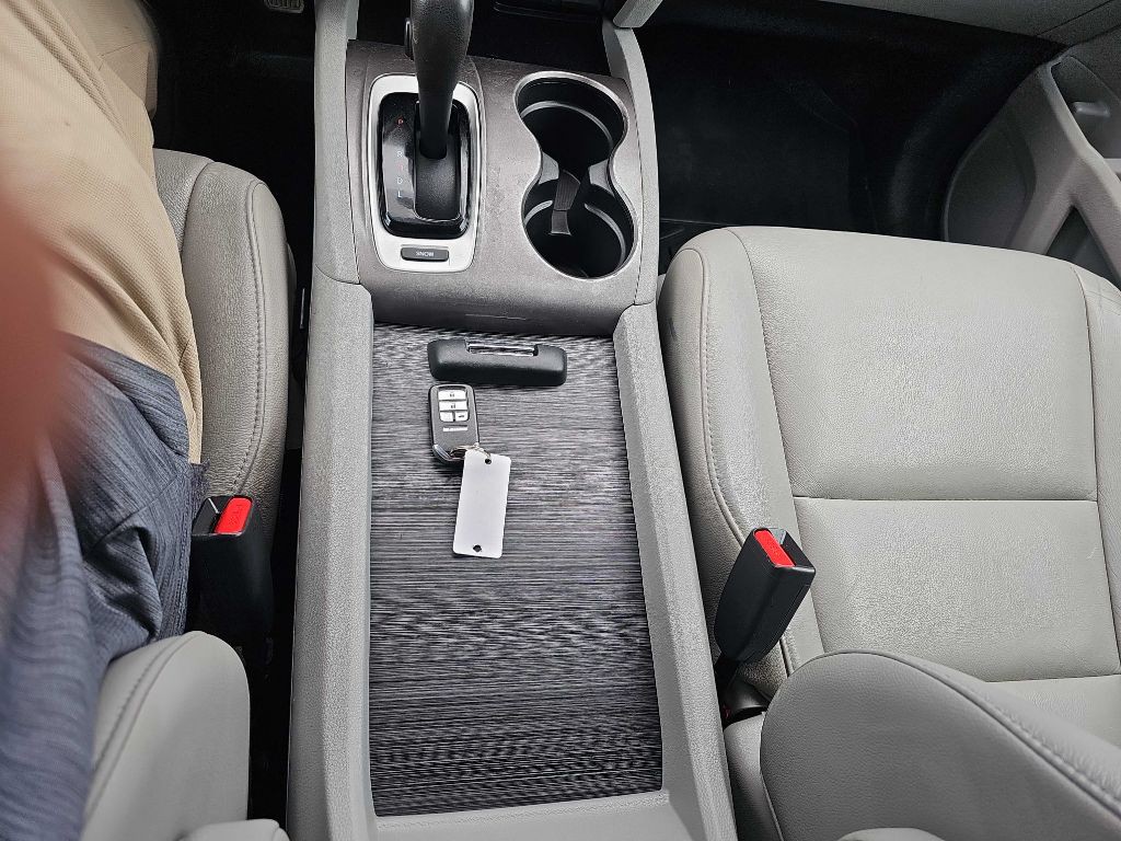 2016 Honda Pilot Image 40