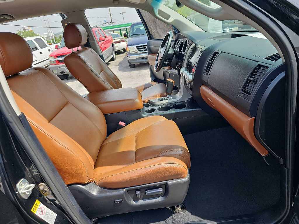 2013 Toyota Tundra Image 32