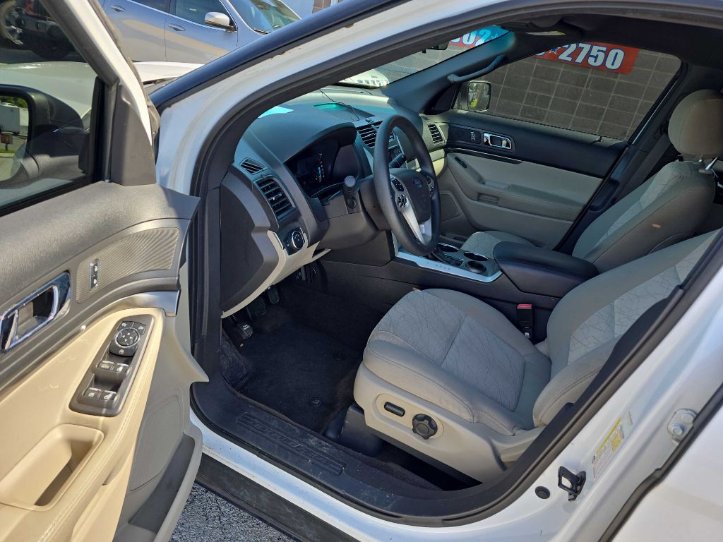 2014 Ford Explorer Image 16