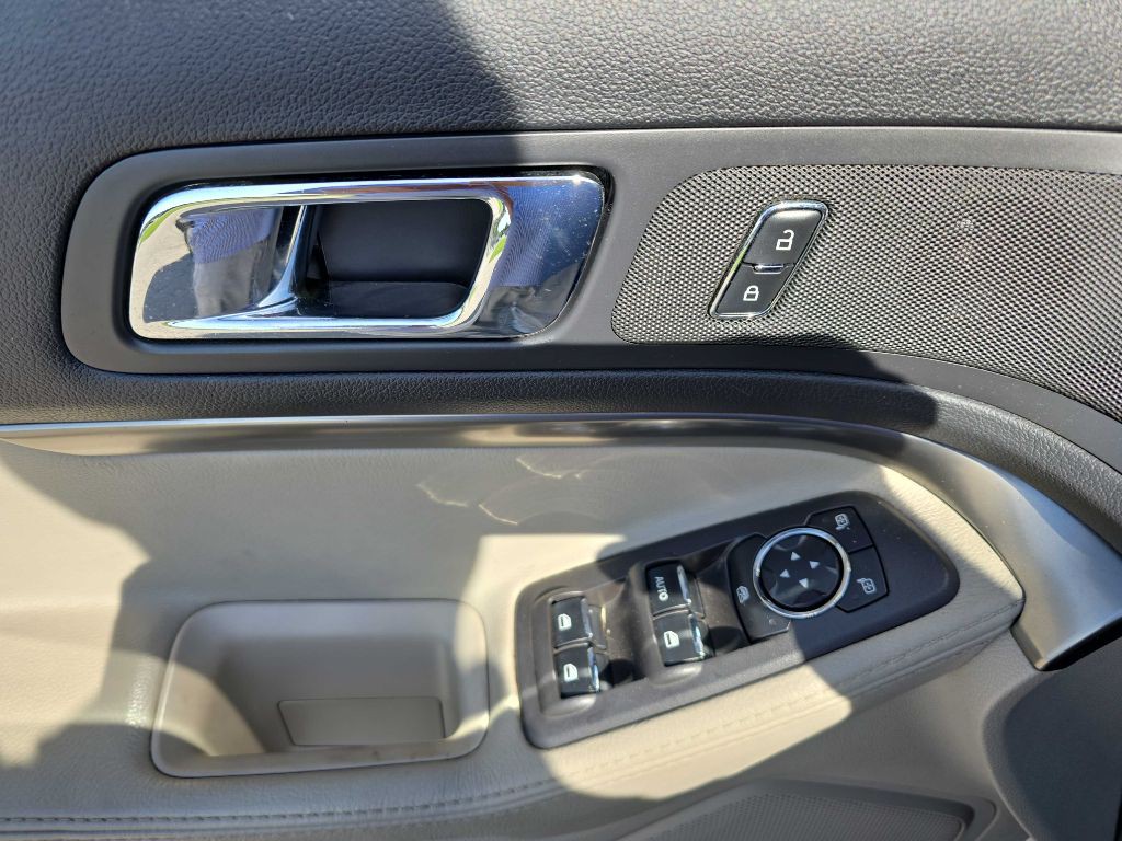 2014 Ford Explorer Image 26