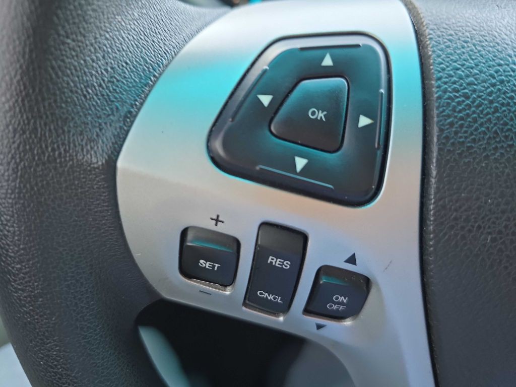 2014 Ford Explorer Image 30