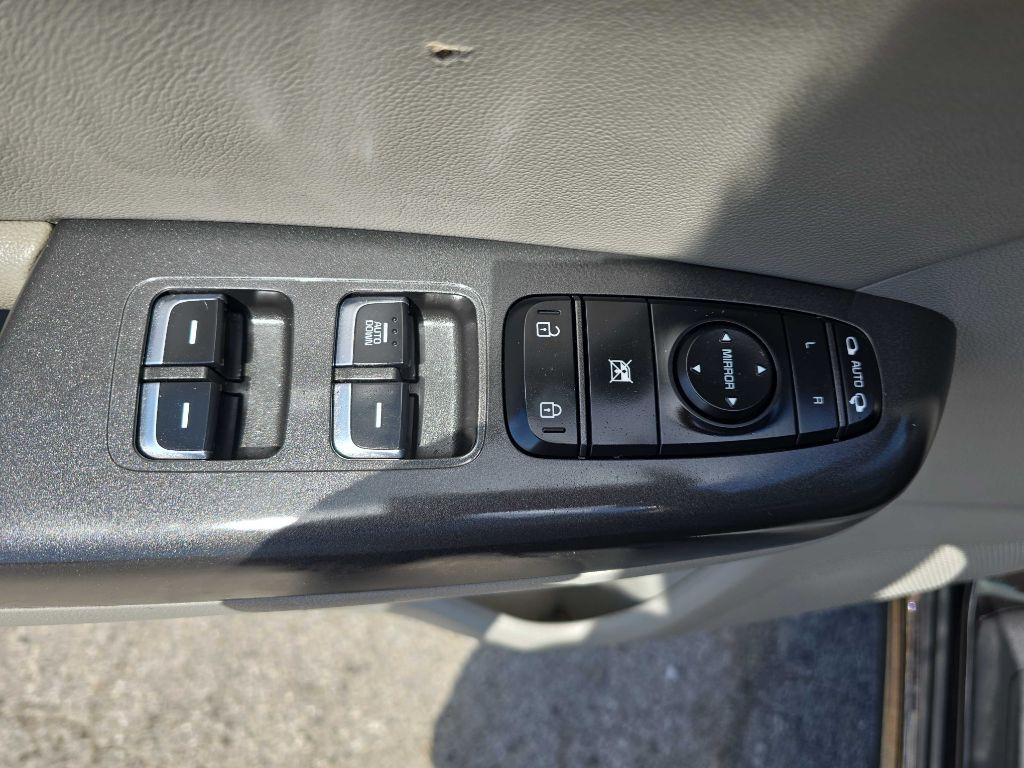 2020 Kia Sportage Image 38