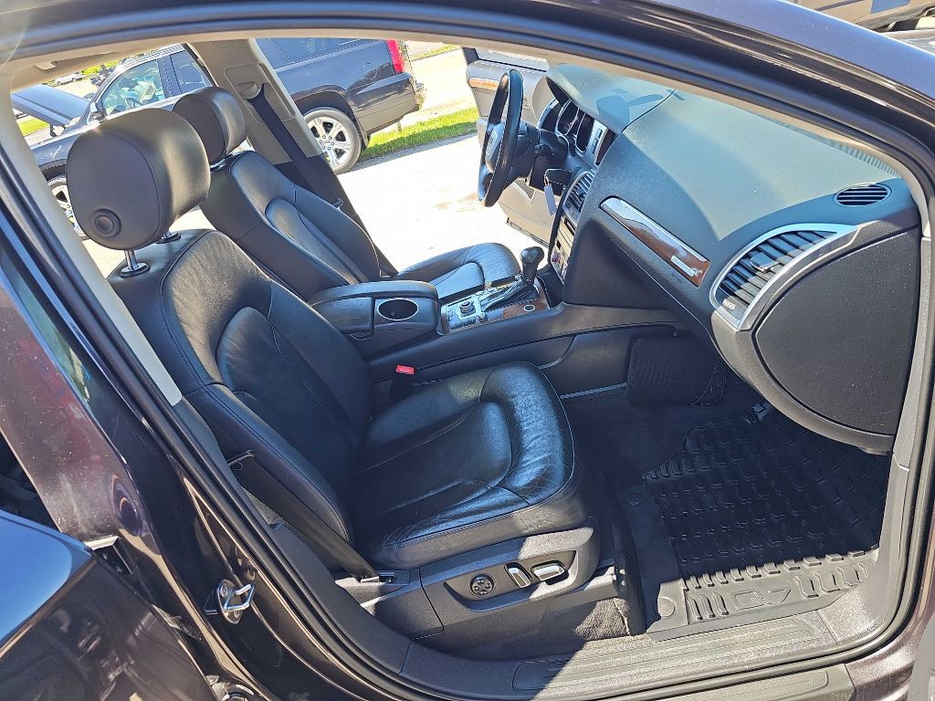 2015 Audi Q7 Image 30