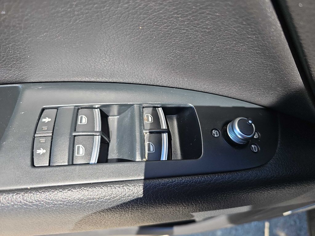 2015 Audi Q7 Image 49