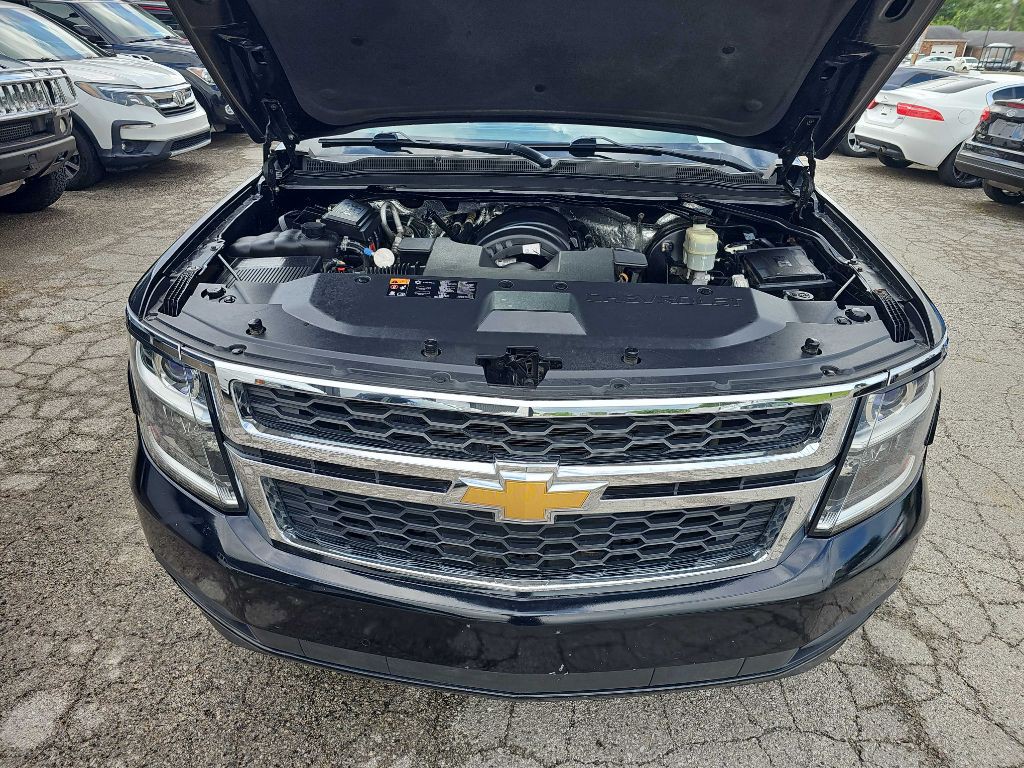 2015 Chevrolet Suburban Image 25