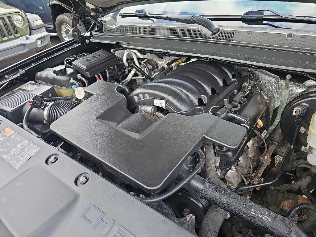2015 Chevrolet Suburban Image 27