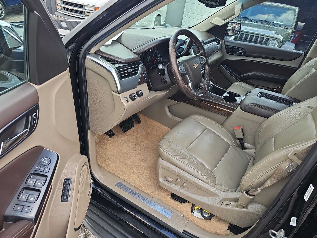 2015 Chevrolet Suburban Image 28