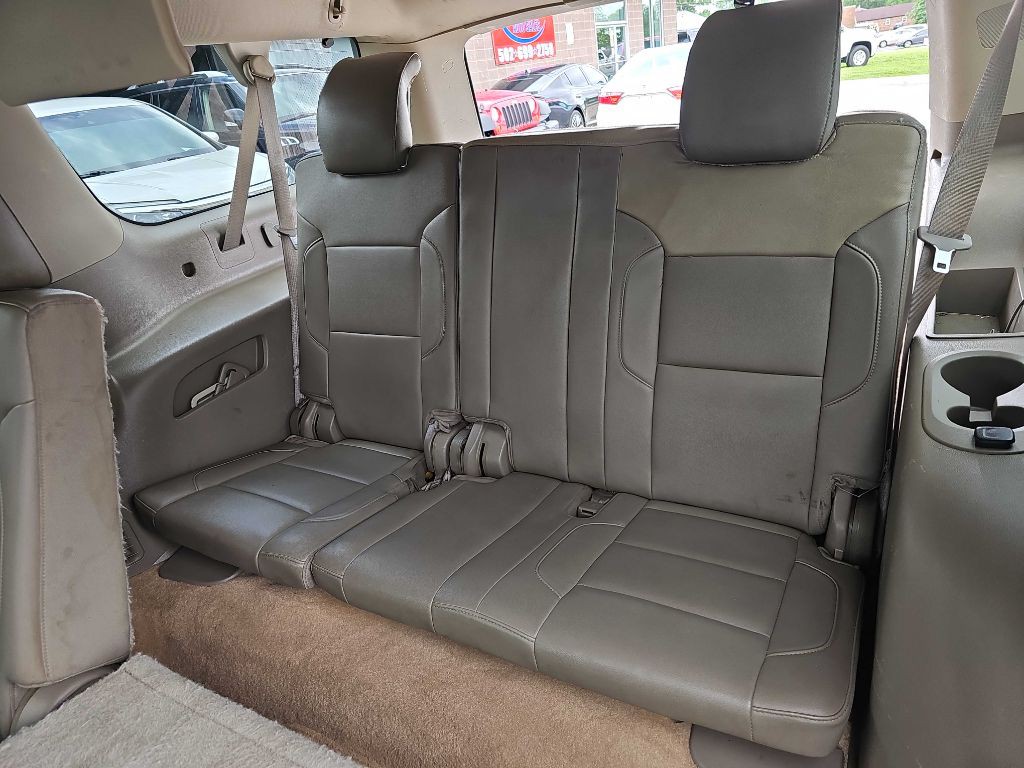 2015 Chevrolet Suburban Image 36