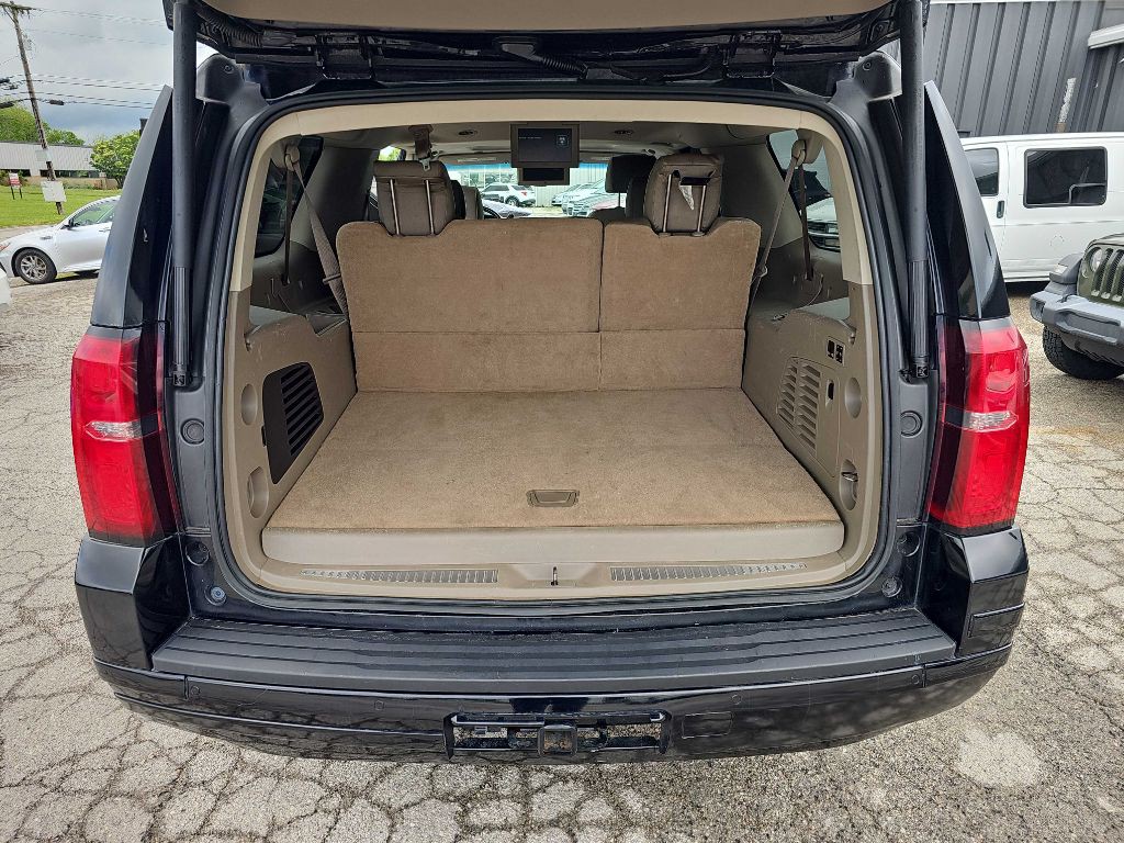 2015 Chevrolet Suburban Image 37