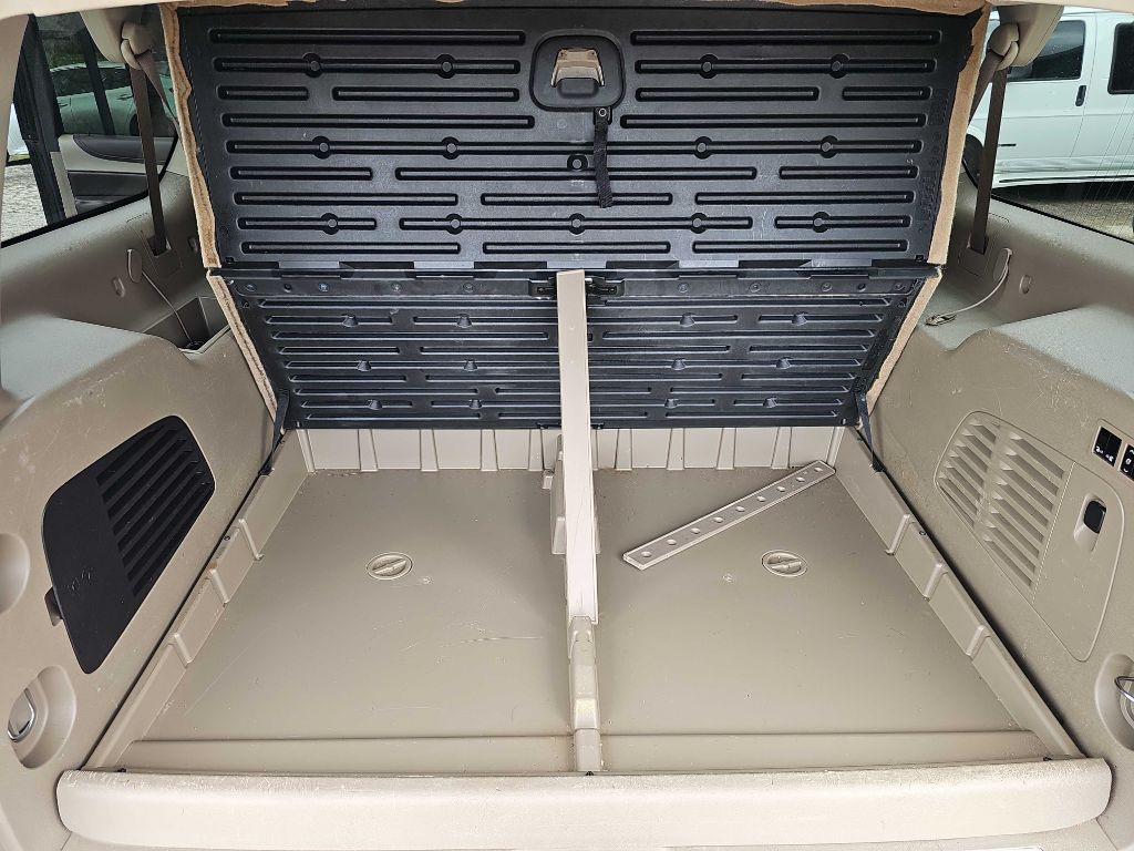 2015 Chevrolet Suburban Image 40
