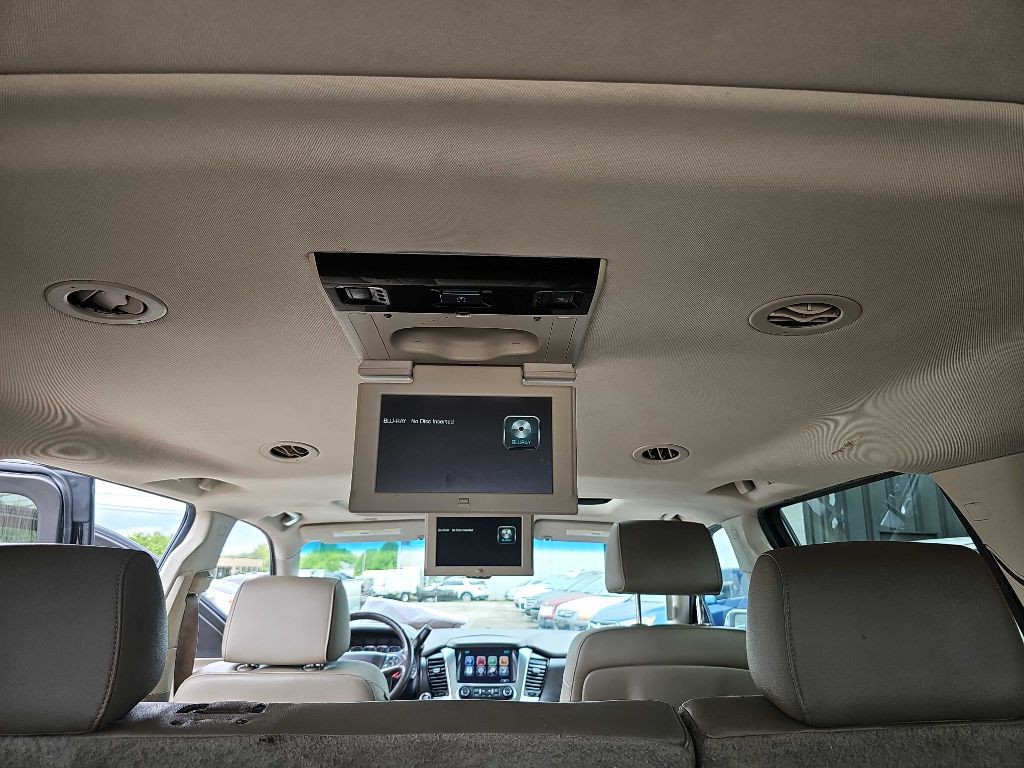 2015 Chevrolet Suburban Image 43